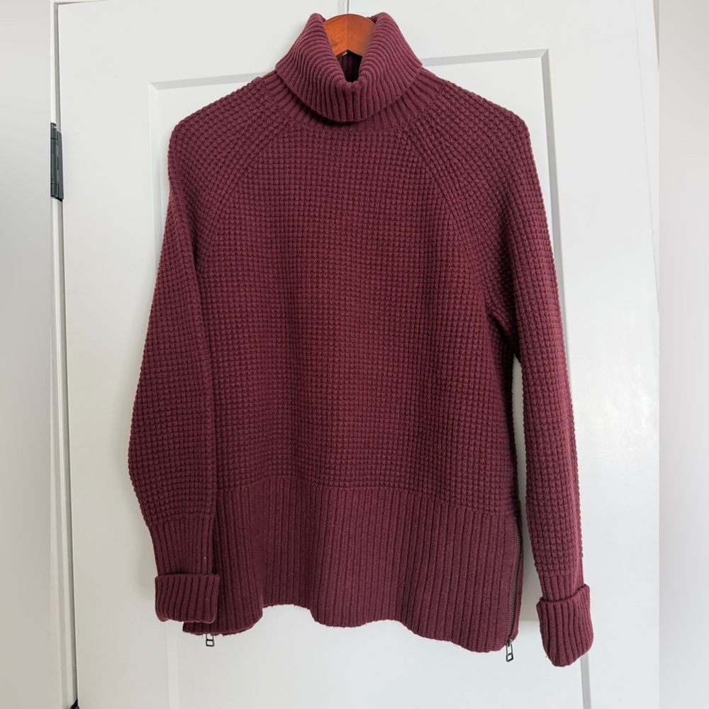 Women's SuperSoft Waffle Sweater Turtleneck - M Maroon/Burgundy